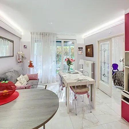 Appartamento Cosy 1 Bedroom Republique 236
